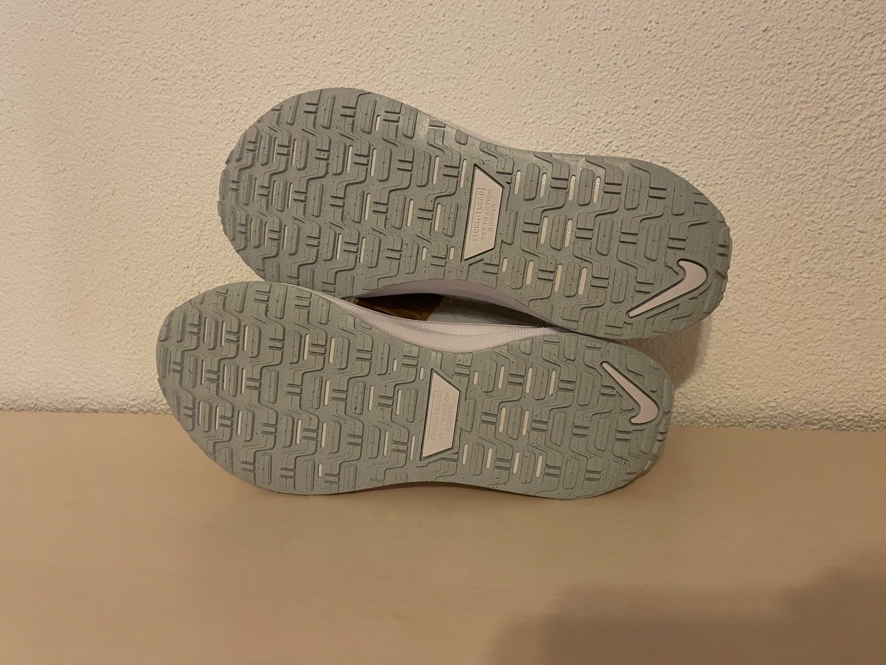 Nike Scarpe da uomo: Nike ReactX Infinity Run 4 GORE-TEX Laufschuh, Grösse 45 – Nuovo (secondo la descrizione) da Seengen venduto da swossi 2