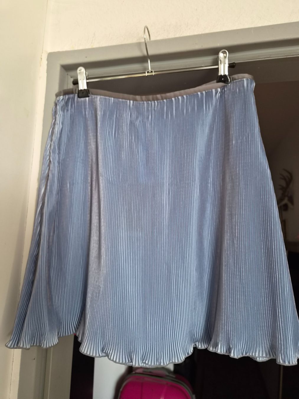 Armani Gonne: Armani wunderschöner Jupe ital. Gr. 42 – Nuovo (secondo la descrizione) da Frenkendorf venduto da Chrigeli01 1