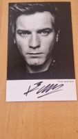 Ewan McGregor (Star Wars) Originalautogramm auf Foto in s/w