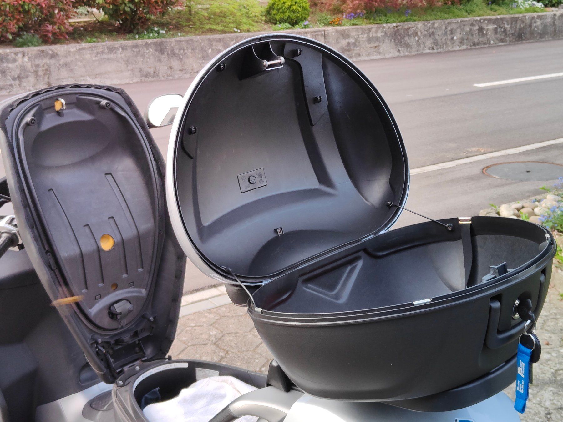 Piaggio Scooter: Roller Piaggio MP3 RL-400 i.e. – Usato da Wangen b. Olten venduto da jk.grufti 4