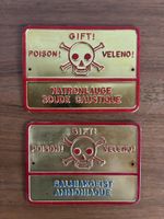 Zwei Schilder Vintage Gift Totenkopf Poison