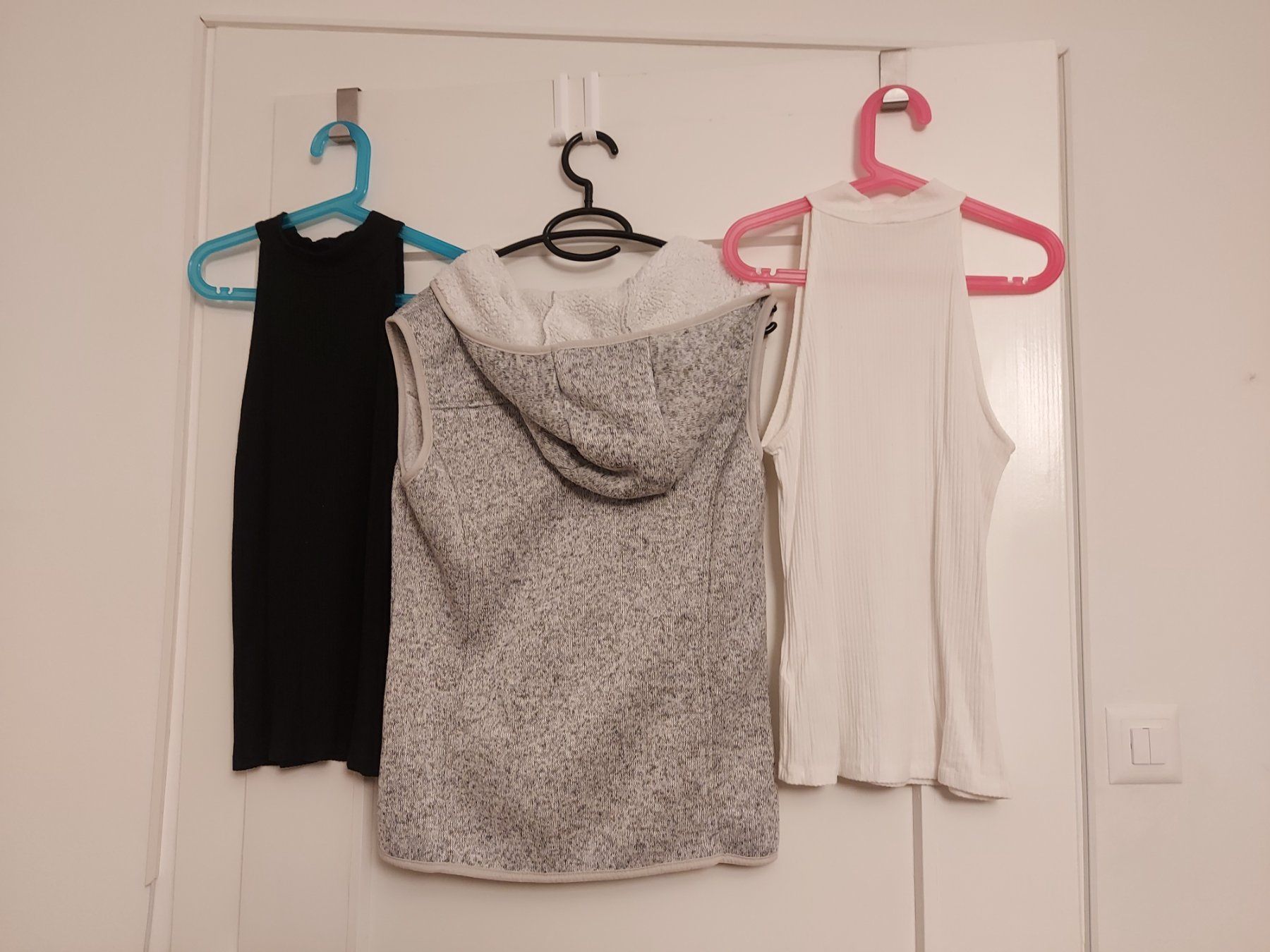 Lots de vêtements: 13 Oberteile – D'occasion à Biel/Bienne par mas_fx95 4