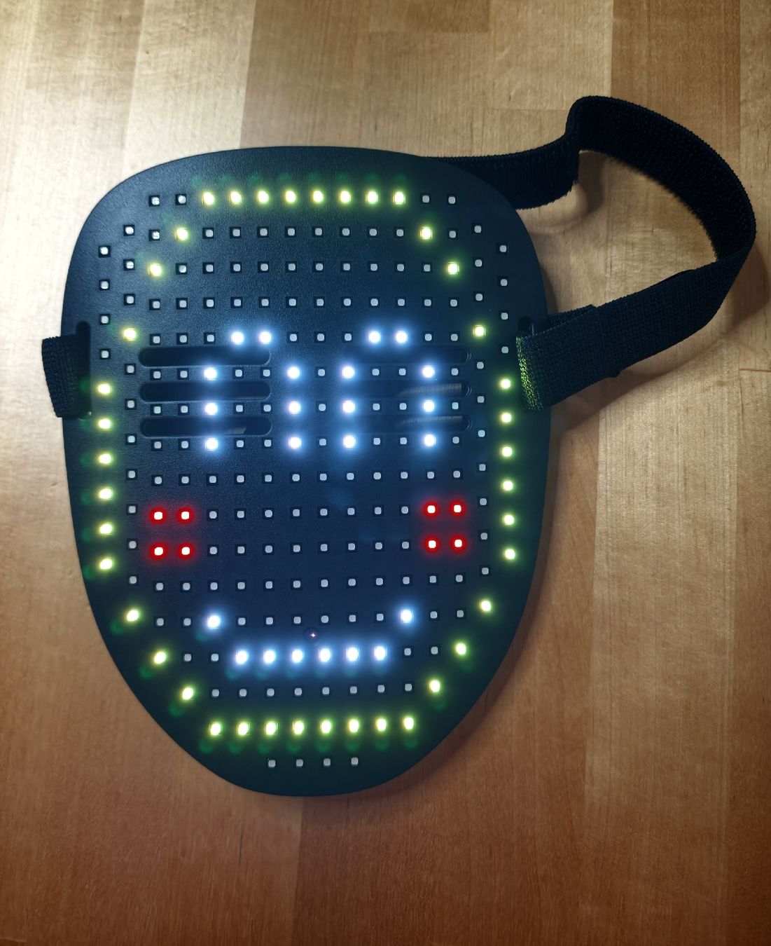 Maschere: LED Maske mit 50 verschiedenen Sujets – Nuovo (secondo la descrizione) da Einsiedeln venduto da RaphaelSimeon 4