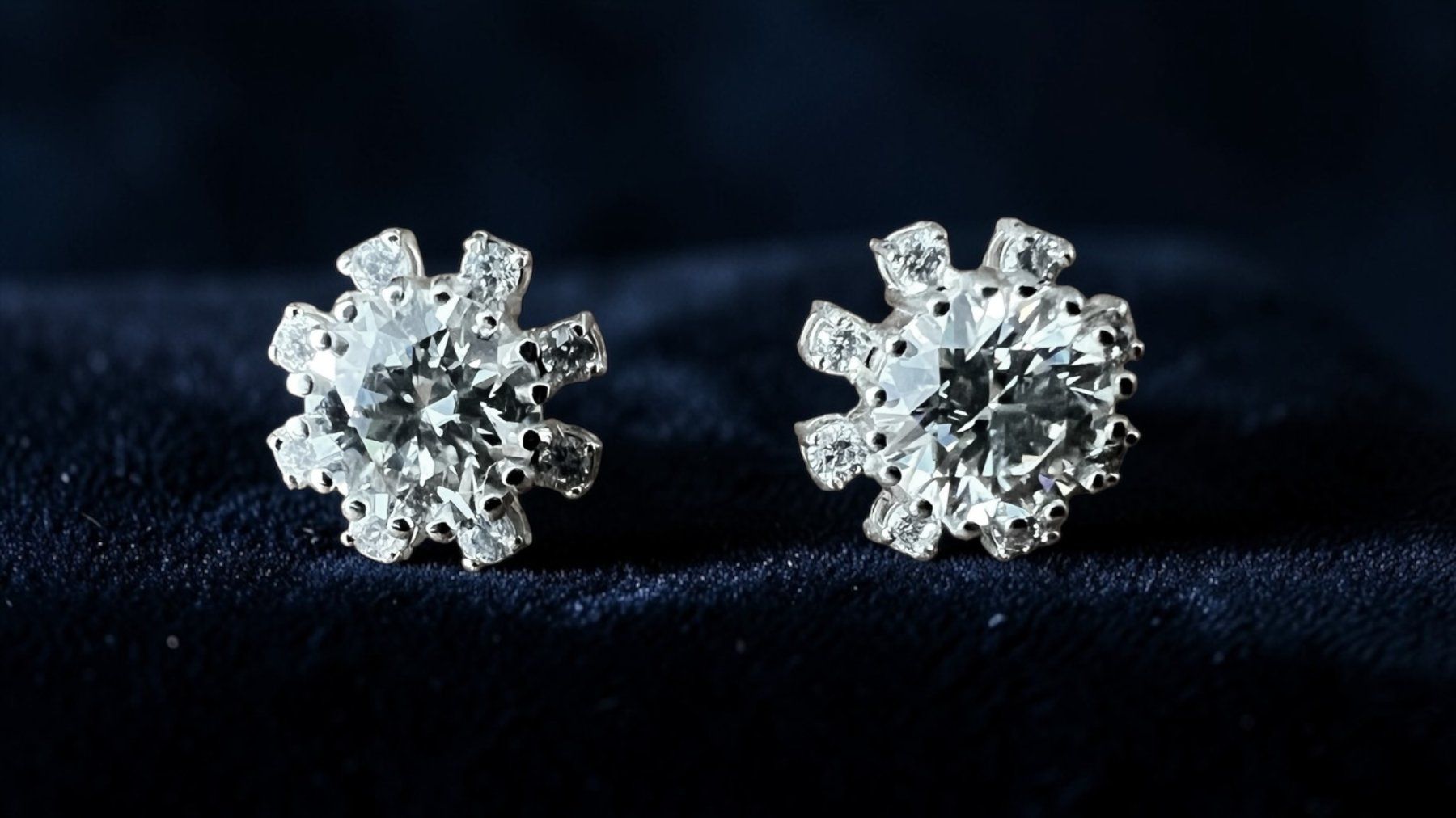 Ohrringe & -stecker: Moissanite Earrings. Ohrringe boucles Silver Silber Argent – Neu (gemäss Beschreibung) aus Apples von the_7jtf