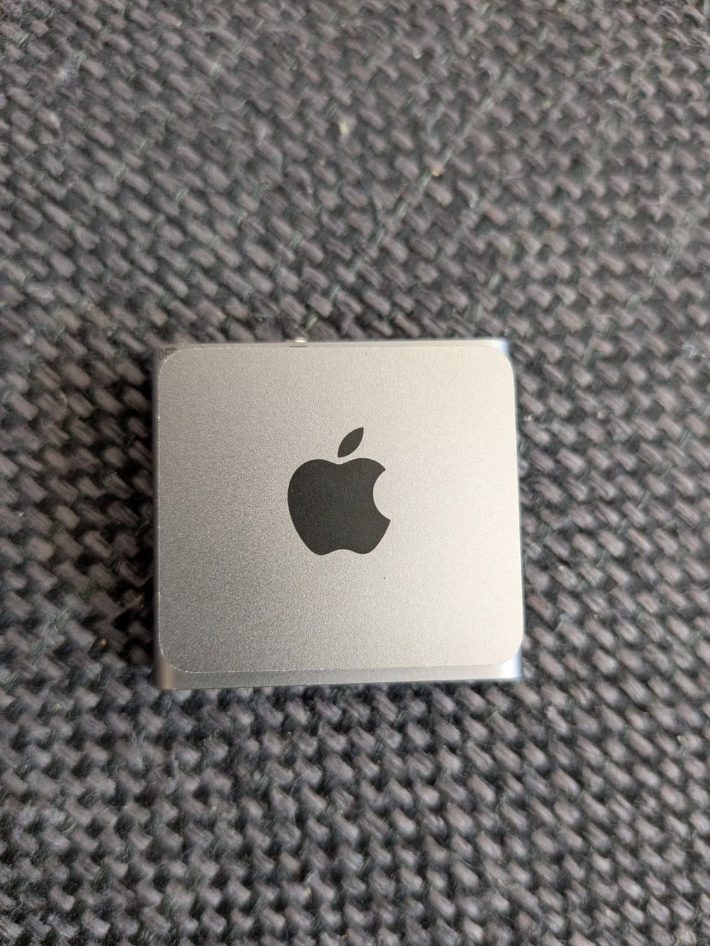 Apple Lettore multimediale portatile: iPod Shuffle 4. Generation - defekt – Usato da Frauenfeld venduto da Marzia.M 1