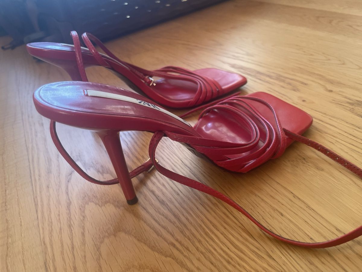 Zara Scarpe da donna: Rote Sandalen von Zara Gr 39 – Nuovo (secondo la descrizione) da Reinach BL venduto da pupa.ball 3
