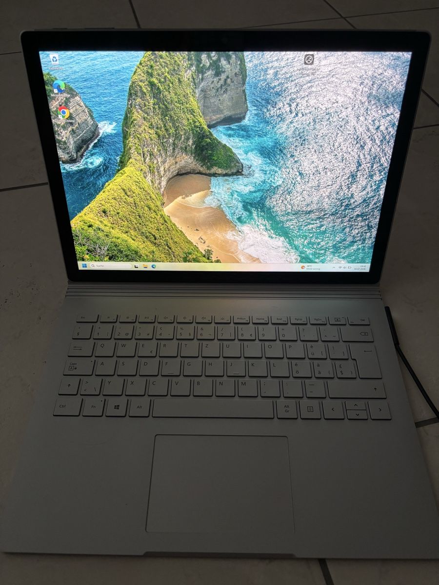 Microsoft Notebook: Microsoft Surface Book 2 – Usato da Wil SG venduto da Ilaria.v