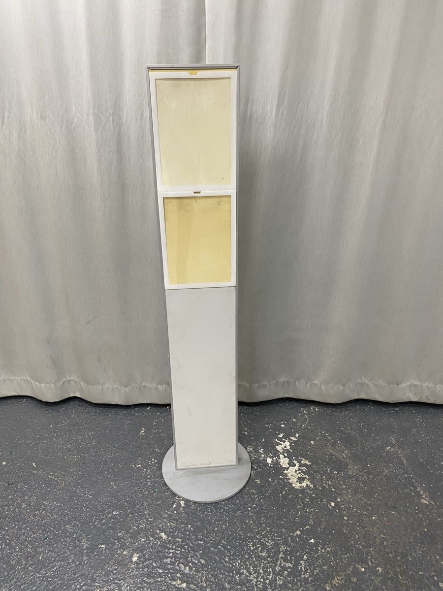 Ladenausstattungen & Messebau: Preisständer 141x24,5x4cm – Gebraucht aus Hägglingen von kar_v9qf 4