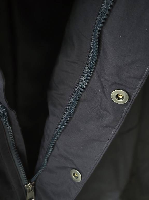 Mäntel: PEAK PERFORMANCE REGENMANTEL ZU ANZUG MEDIUM – Gebraucht aus Stallikon von rob_62w9 2