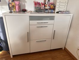 Weisses Sideboard/Kommode mit Schubladen & Türen
