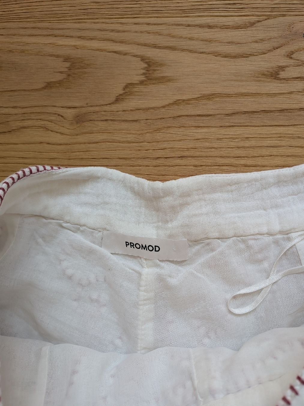 Promod Pantaloni: NEU: Promod Shorts Grösse 36 – Nuovo (secondo la descrizione) da Eschenbach SG venduto da SanFranciscoCalifornia 2