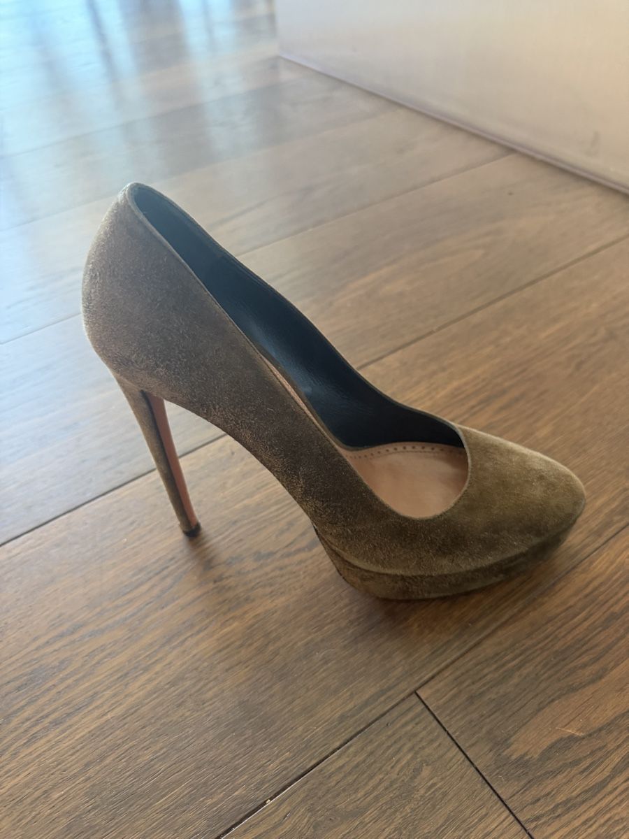 Alaia Scarpe da donna: Alaia Heels – Usato da Freienbach venduto da dan_9rjy 1