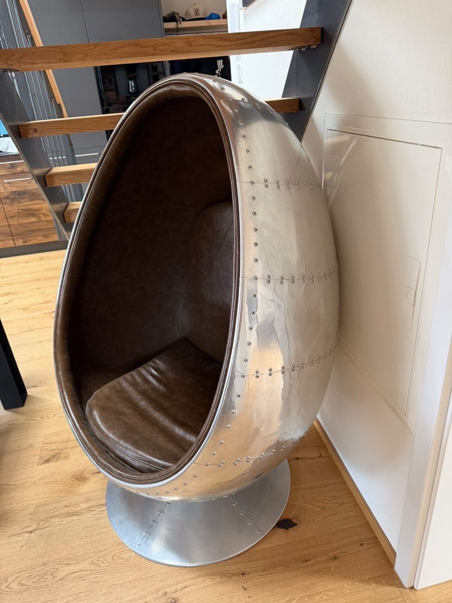 Kare Sessel: Sessel Ei Form Leder Aluminium Nieten  – Neu (gemäss Beschreibung) aus Schupfart von san_t9fp 1