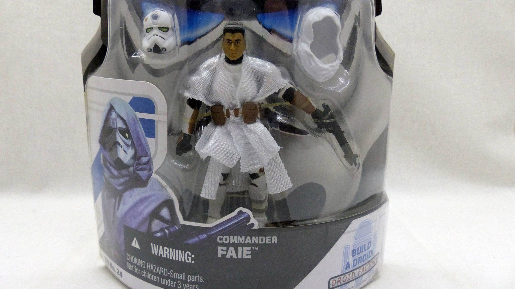 Statuette: COMMANDER FAIE STAR WARS HASBRO 2008 THE LEGACY COLLECTION – Nuovo e nell'imballaggio originale da Lugano venduto da YouWantUS 1
