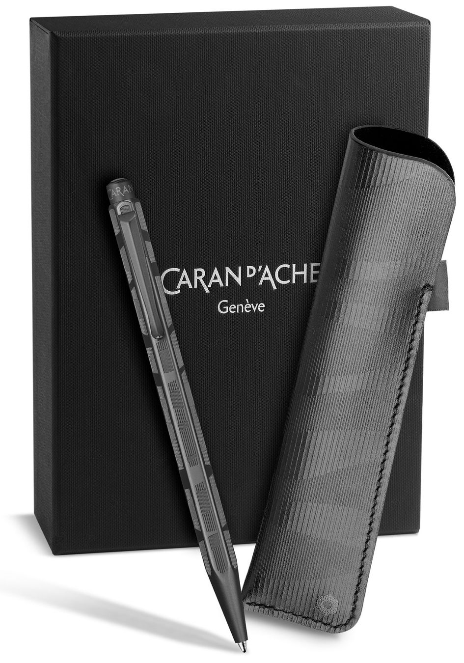 Caran D'Ache Penna & Evidenziatori: 8902.010 ECRIDOR Kugelschreiber Black Lines + Lederetui CDA – Nuovo e nell'imballaggio originale da Strengelbach venduto da Mozi1 5