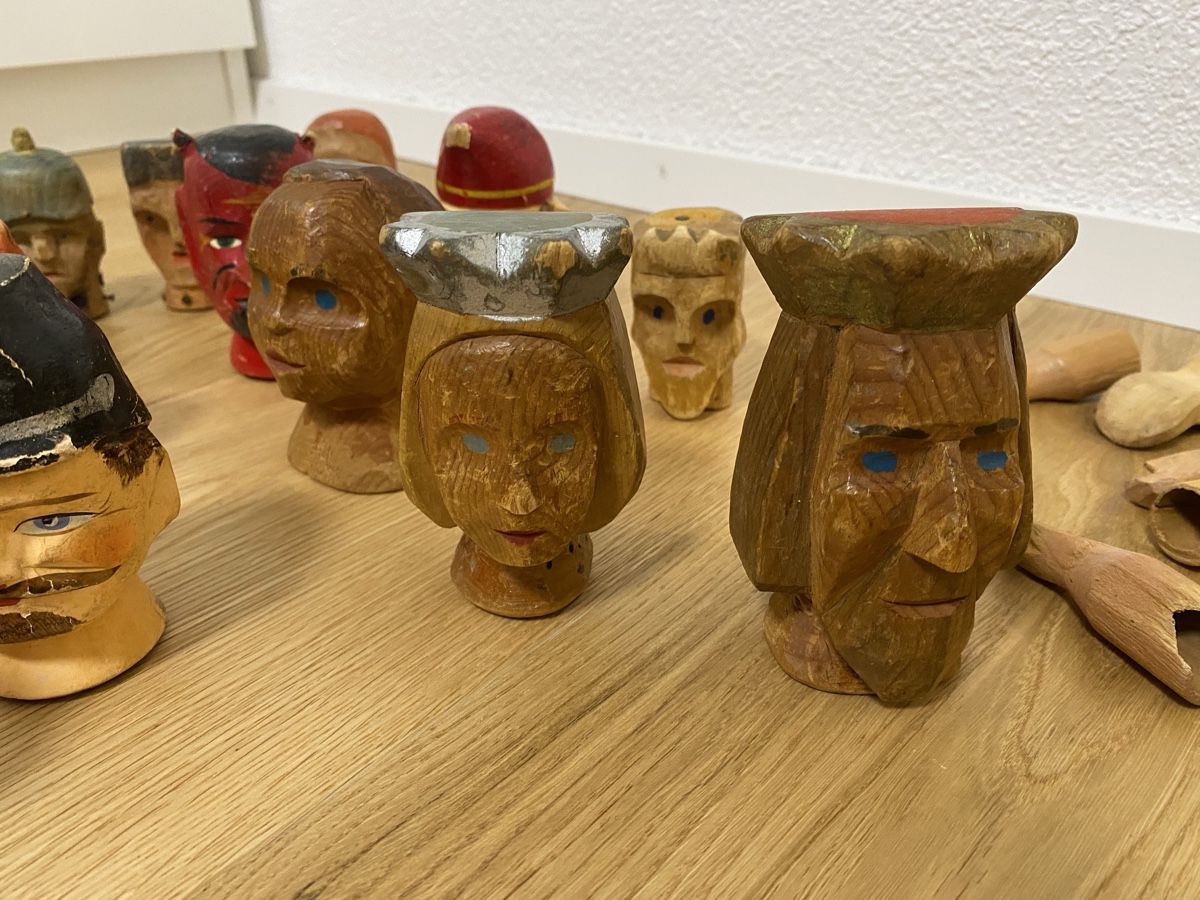 Spielzeuge: Kasperfiguren Holzköpfe  – Defekt aus Langendorf von Charly_111 1
