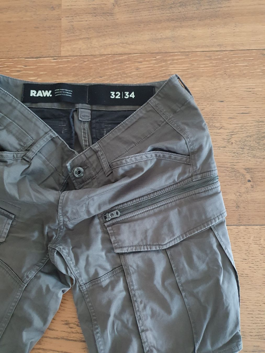 G-Star Pantaloni: G Star Cargo Pants – Usato da Thun+ venduto da Qurtulus 5
