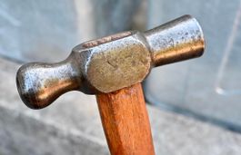 antik qualitativer Kugelkopfhammer - Schlosserhammer L 36cm