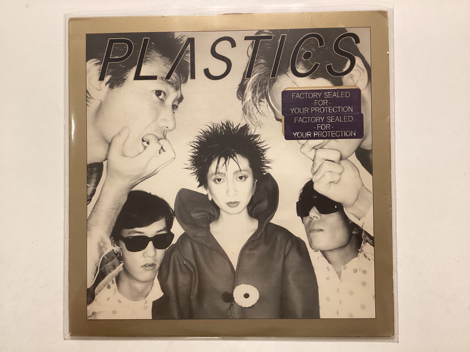 Schallplatten: Plastics LP – Gebraucht aus Gutenswil von Hamzian
