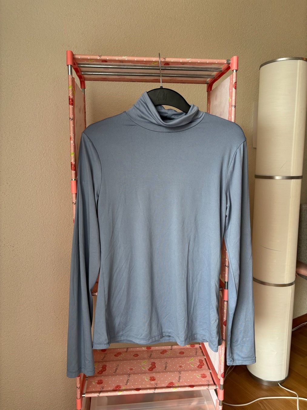 Top: Blaues Oberteil Grösse S/M – Usato da Olten venduto da Sonjason