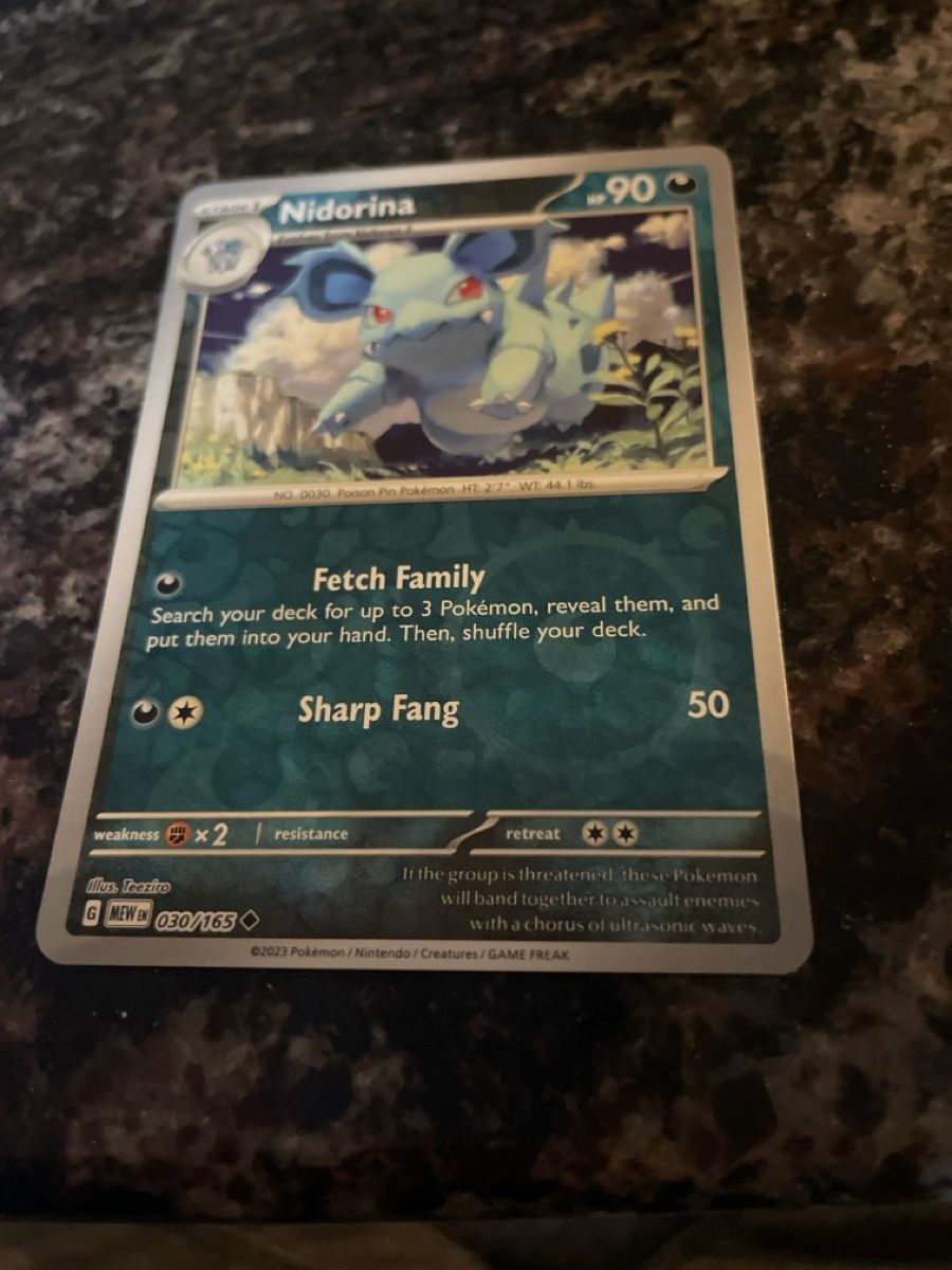 Pokémon Carte collezionabili: Nidorina 030/165 Reverse Holo Pokemon 151 – Usato da Bazenheid venduto da Toulouse12