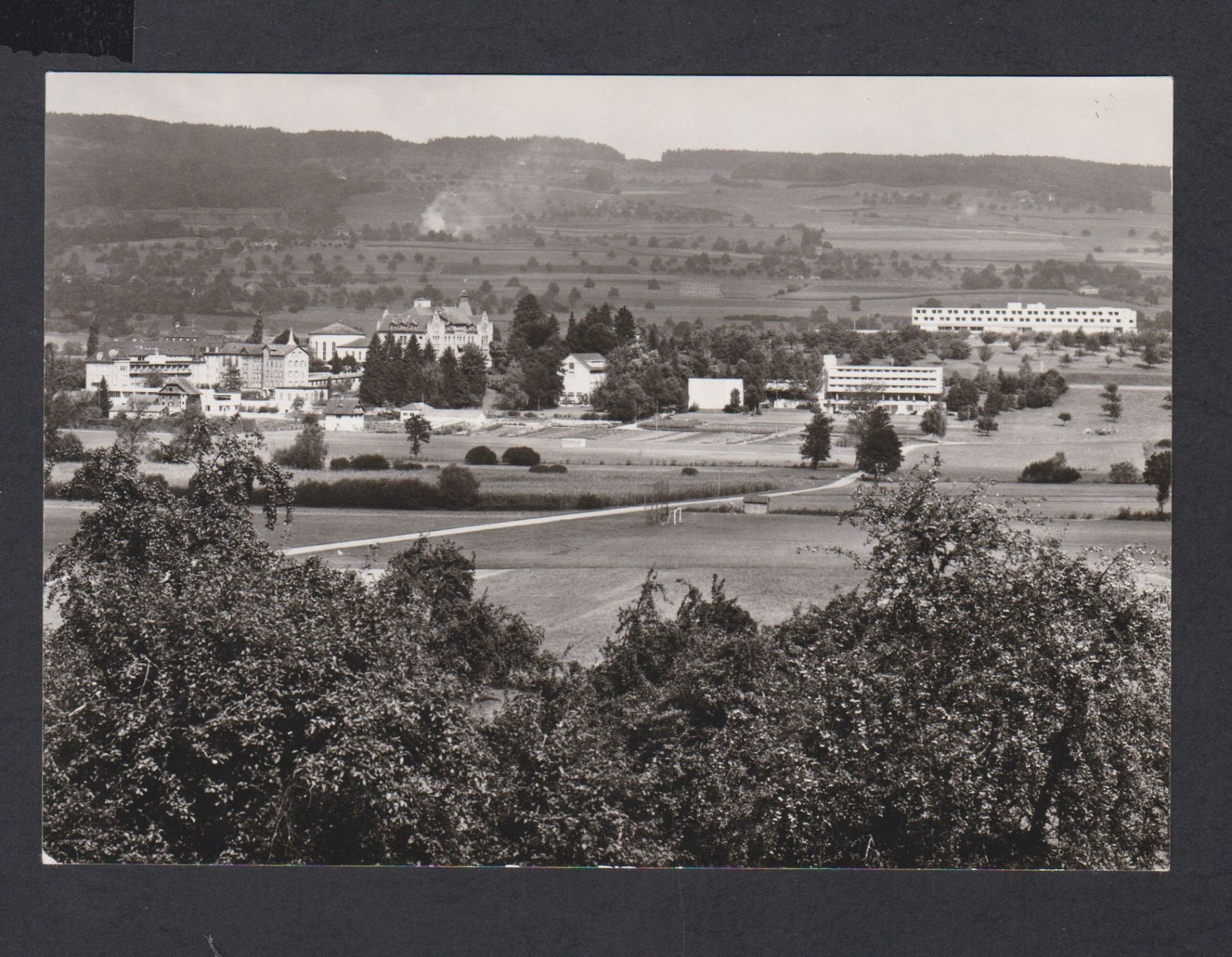 Cartoline postali: Baldegg  LU   :  Ansichtskarte mit Gesamtansicht – Usato da Vitznau venduto da Ropaku