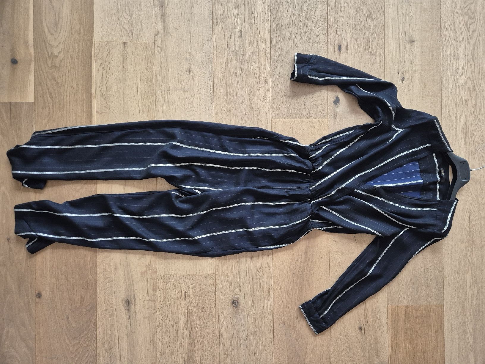 Maje Tute: MAJE Jumpsuit Grösse 36 – Nuovo (secondo la descrizione) da Faulensee venduto da edart24 1