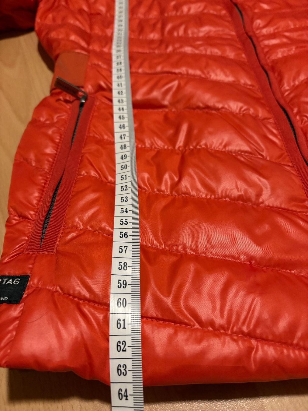Jacken: Orange Silvertag Daunen-Jacke, Model Fideris Gr.34 – Gebraucht aus Dulliken von gab_jdr2 9
