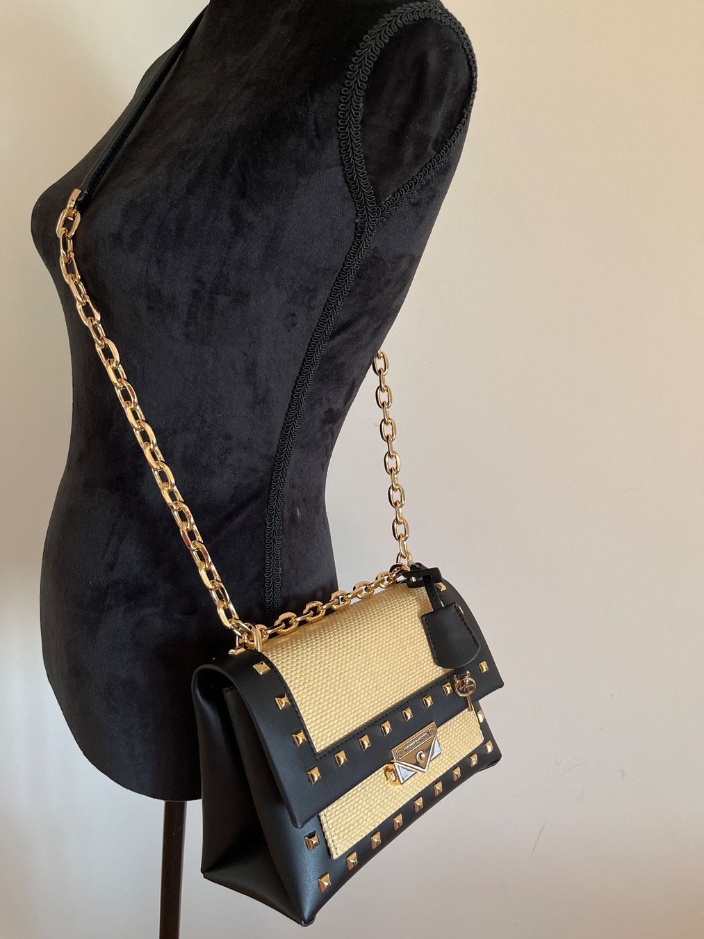 Michael Kors Borse da donna: Michael Kors - Handtasche, schwarz / gold, CECE – Nuovo (secondo la descrizione) da Luzern venduto da Jiggy_8898 1