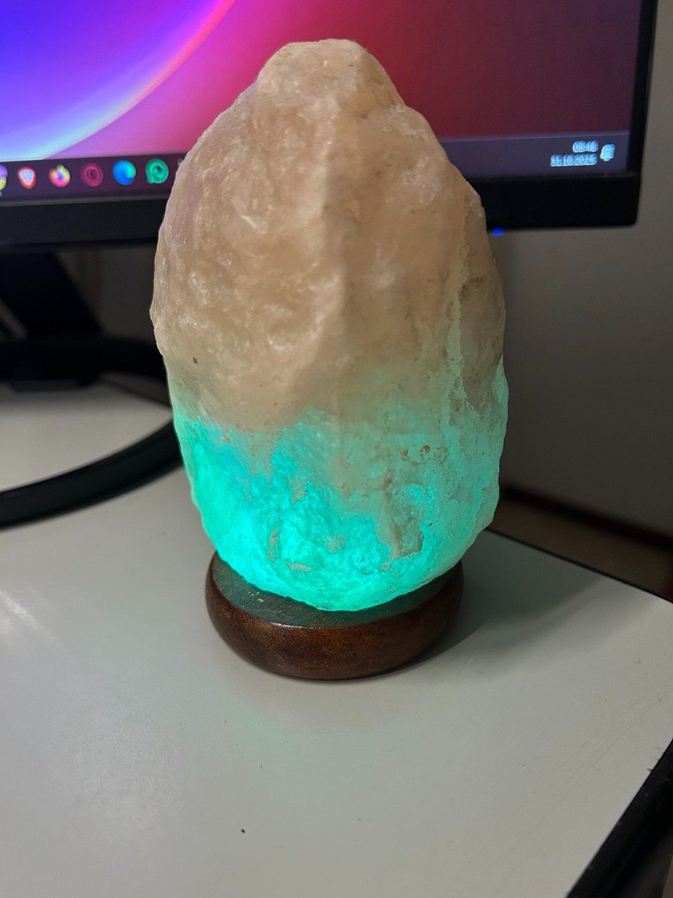 Lampade: Lampada al sale multicolore USB – Usato da Giubiasco venduto da LorisVale 2