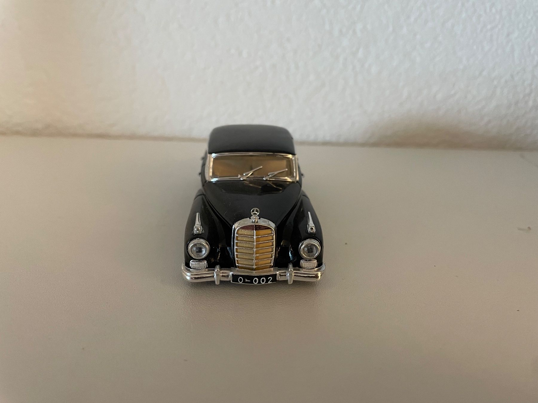 Mercedes-Benz Modellini d'auto: Mercedes-Benz Typ 300 d W189 – Usato da Pfäffikon SZ venduto da Anfh8806 1