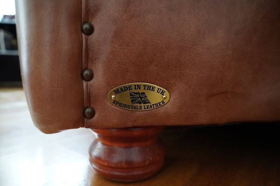 Divani: Vintage Chesterfield Sofa – Usato da Cham venduto da gif_l77z 1