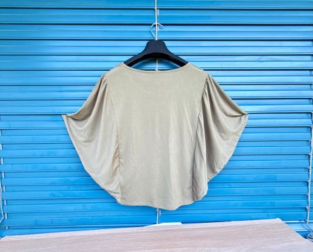 Top tendance couleur or pour l'été, taille M, parfait!