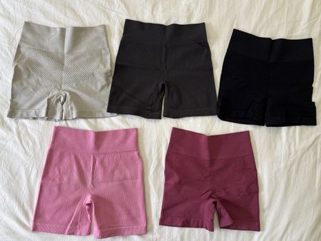 Women’s 5-piece fitness shorts size S various colors