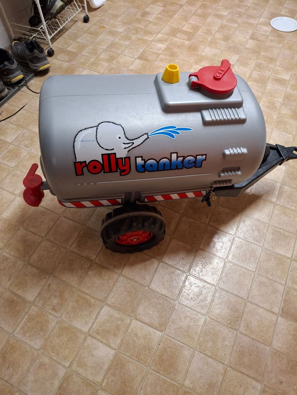 John Deere Fahrzeuge für Kinder: Kindertraktor mit Güllenfass – Gebraucht aus Weiningen von heidi031 1