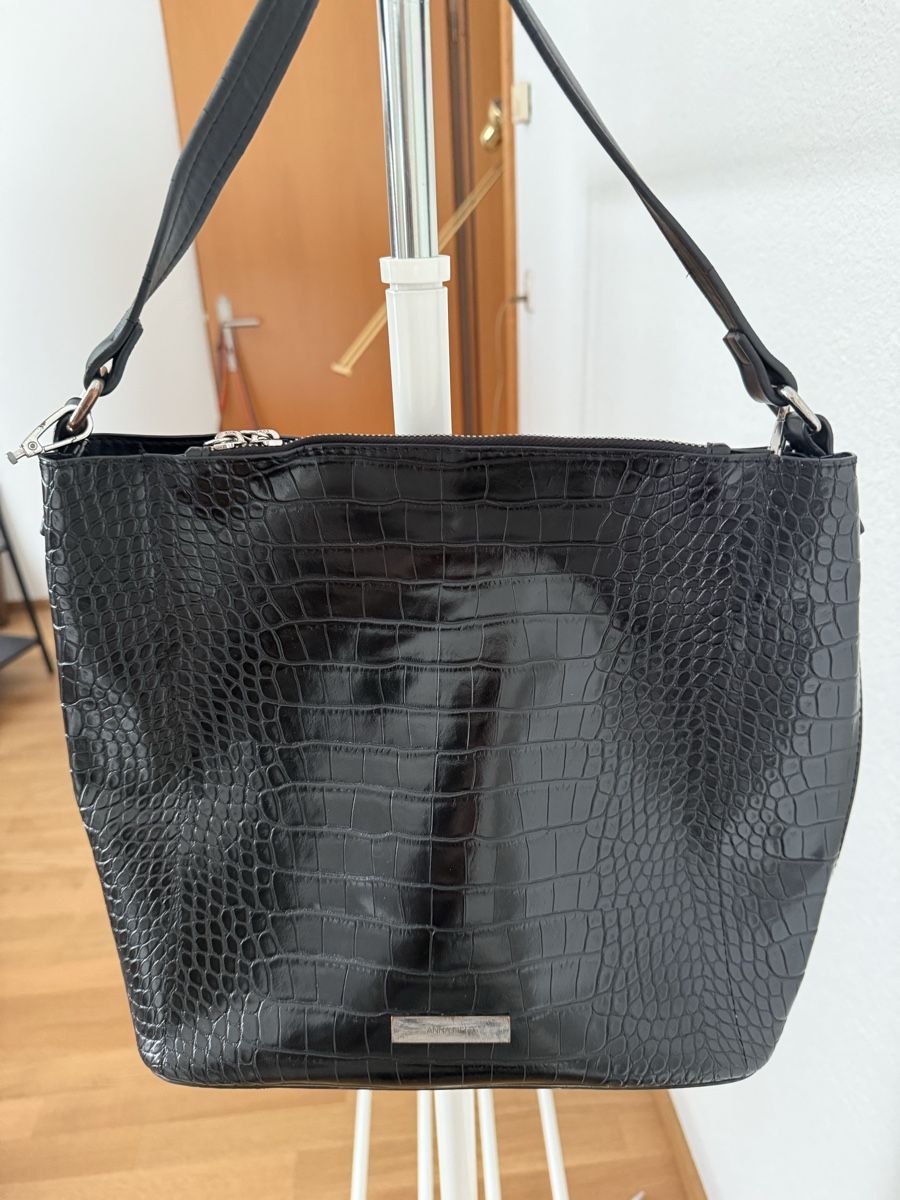 Sacs femmes: Handtasche Schlangenoptik – D'occasion à Mörschwil par Seegurke18 1