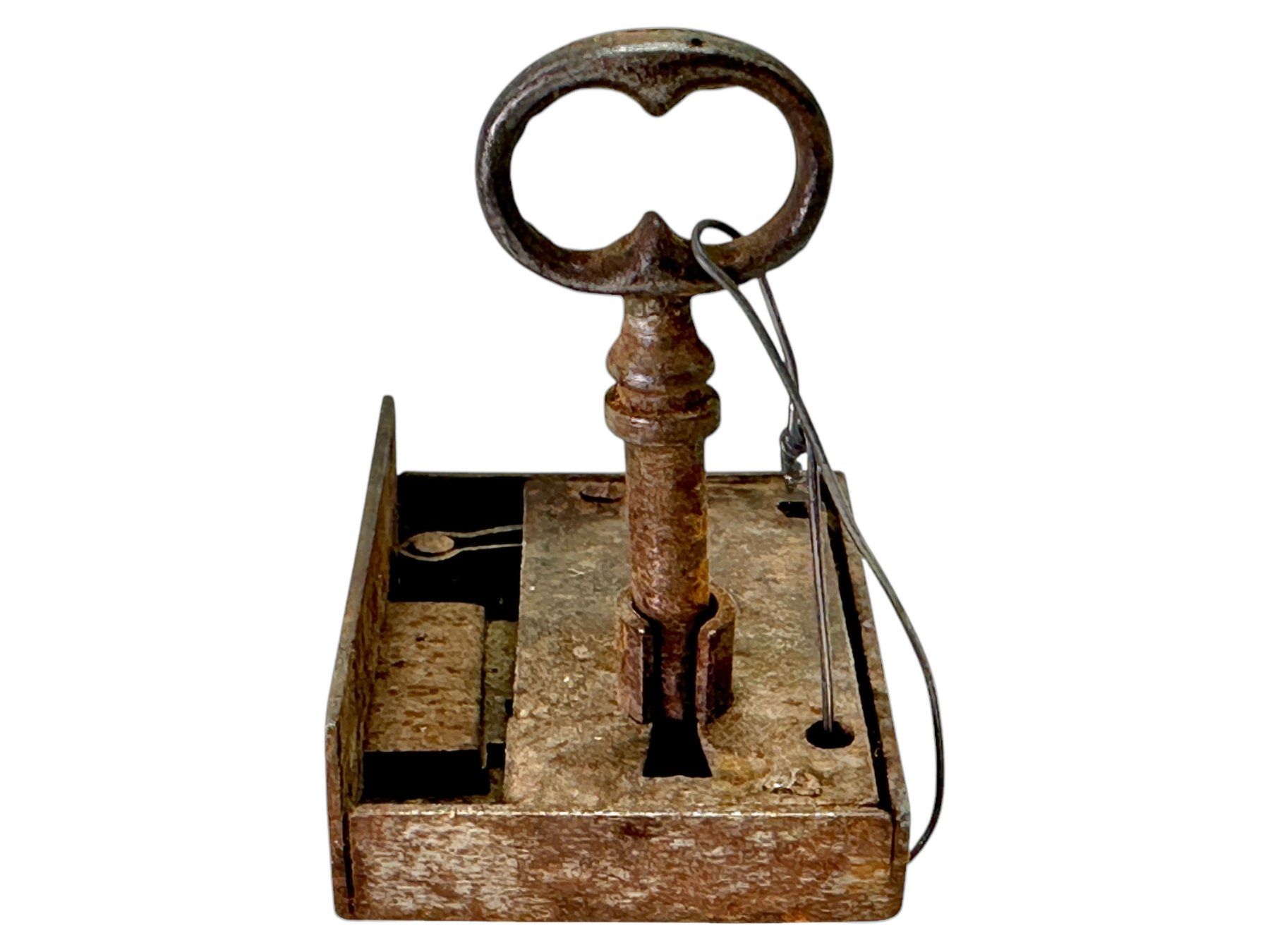 Eisenwaren: Serrure de meuble ancienne avec clé forgé main – Gebraucht aus Morges von objetsdepoque 7