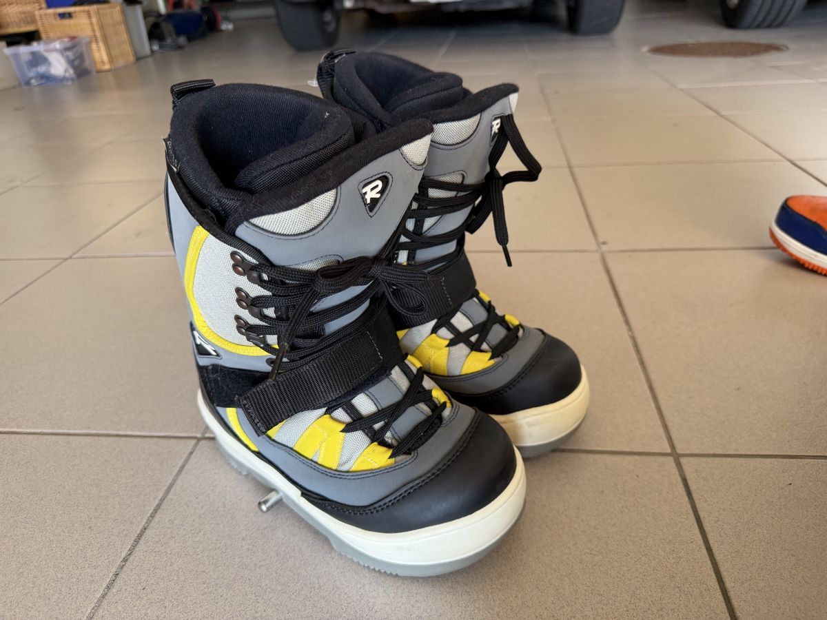 Herrenschuhe: Snowboard boots – Gebraucht aus Küssnacht am Rigi von ann_wtt7