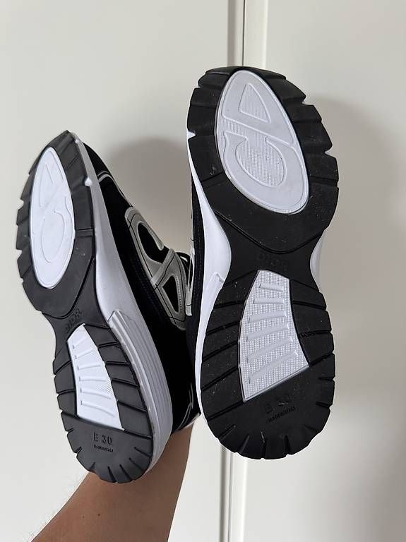 Herrenschuhe: Sneaker – Neu (gemäss Beschreibung) aus Wettingen von nik_22w8 3