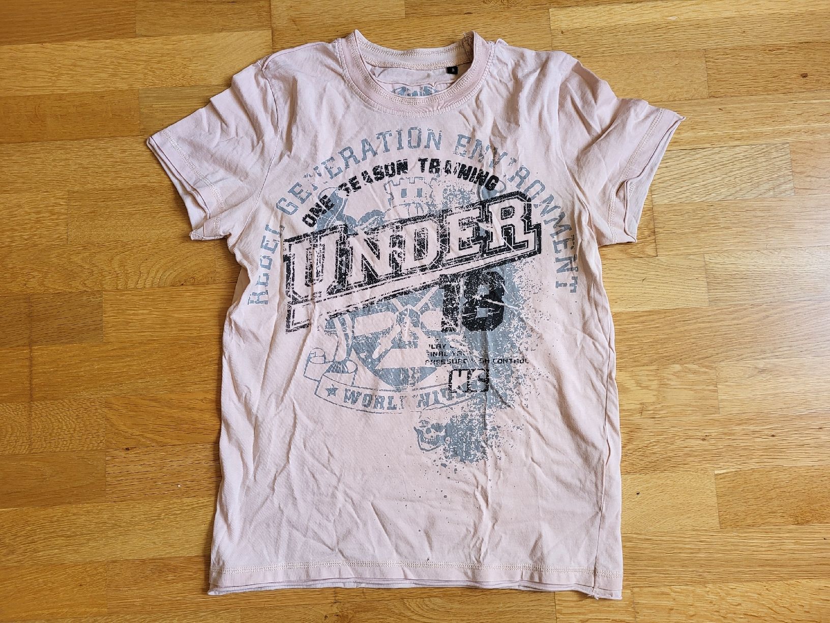 C&A Camicie, T-shirt & Polo: modische schöne t-shirt baumwolle – Nuovo (secondo la descrizione) da Zürich venduto da sahaara01