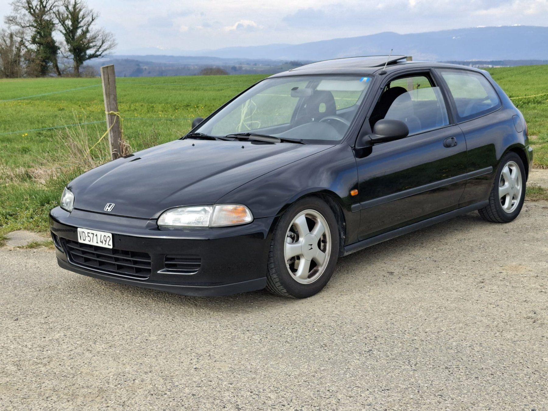 Honda Autos: Honda Civic 1.6 VTI EG6 – Gebraucht aus Penthalaz von R28