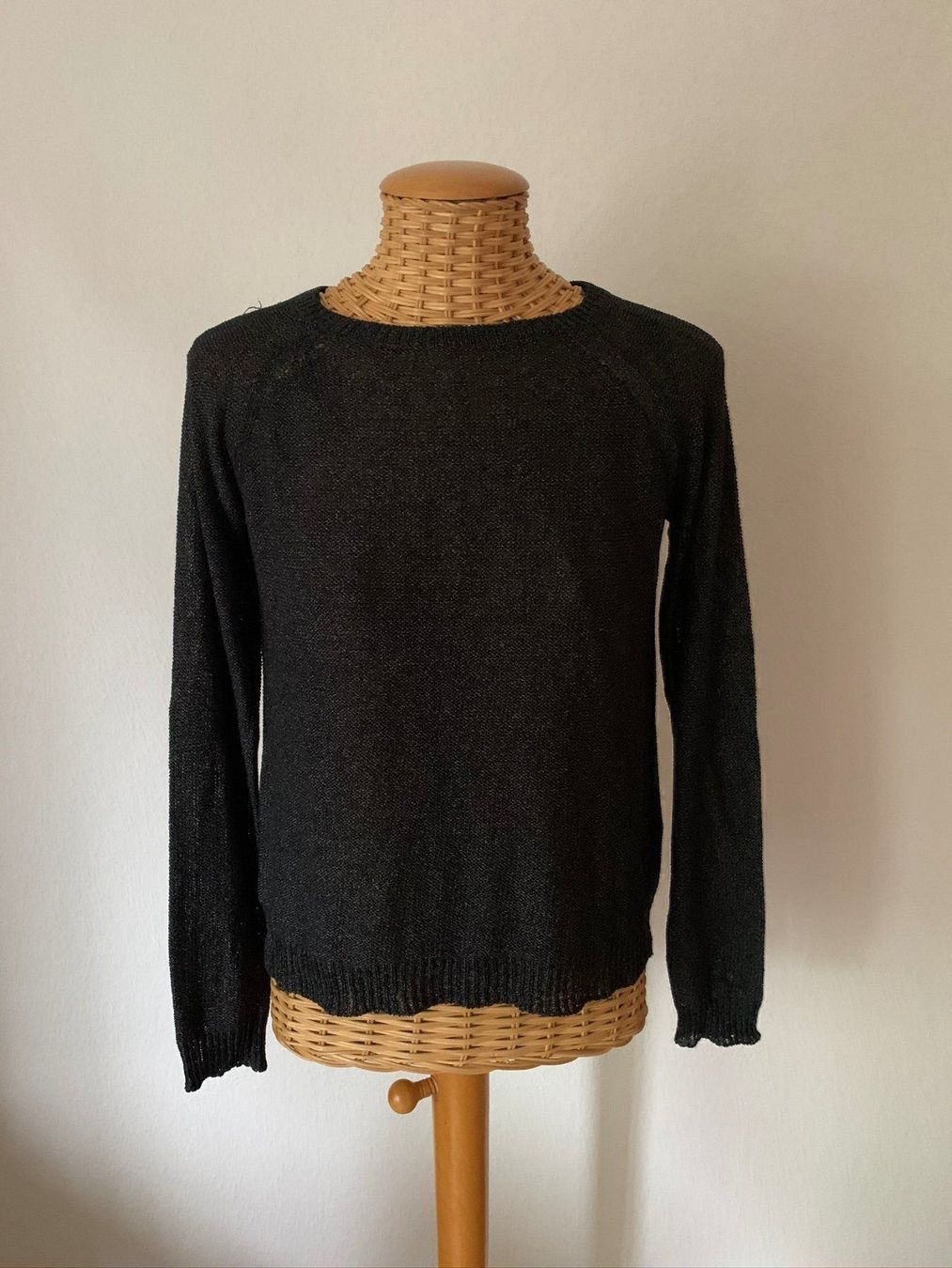 Pulls & Sweat-shirts: RESERVED - Strickpullover schwarz-grau S – D'occasion à Zürich par Diazaio
