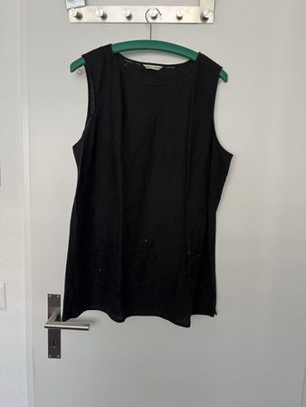 Schickes, schwarzes Sommer Top, Grösse 44, neuwertig!