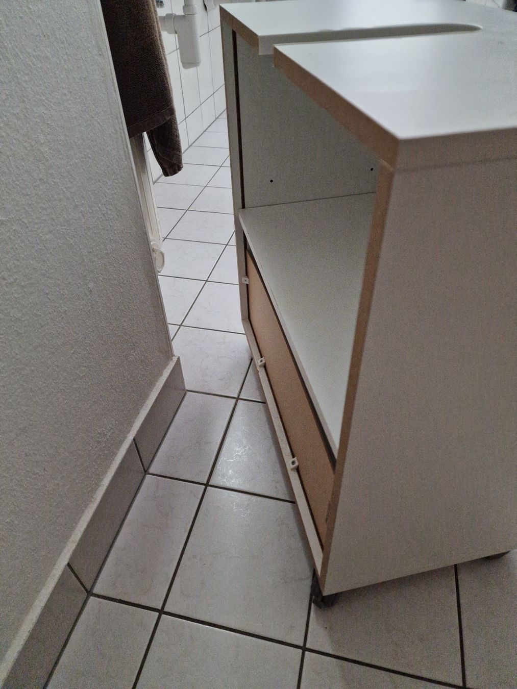 Badezimmermöbel: Badezimmer Möbel Set – Gebraucht aus Hallau von CHACLA 5