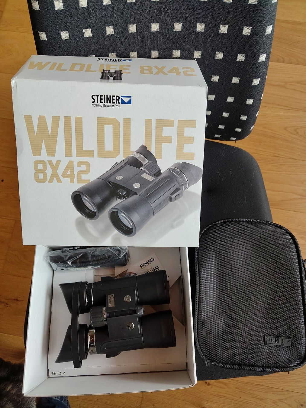 Binocoli: Steiner Wildlife 8x42 Fernglas Feldstecher – Usato da Frauenfeld venduto da V-Popeye 1