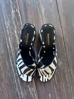 Burberry Zebra Pantoletten, Gr. 39