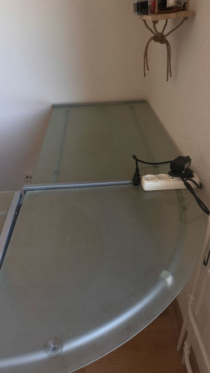 Scrivanie: Glasschreibtisch – Usato da Bern venduto da mat_cb5z 1