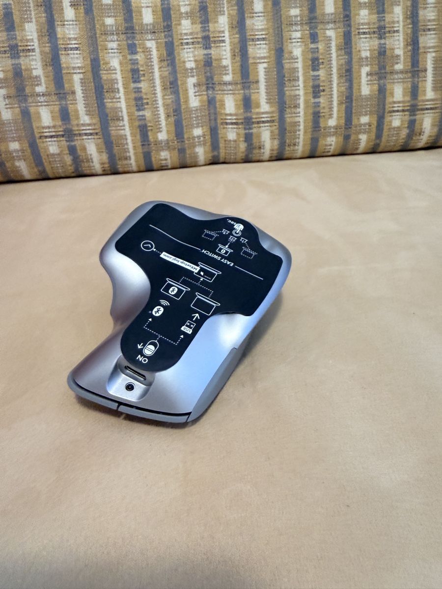 Logitech Mouse: Maus Logitech MX Master 4 – Nuovo e nell'imballaggio originale da Winterthur venduto da Puma2662 5