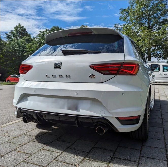 Seat Automobili: SEAT Leon 1.8 TSI FR DSG – Usato da Zürich venduto da SEDRAEN 1