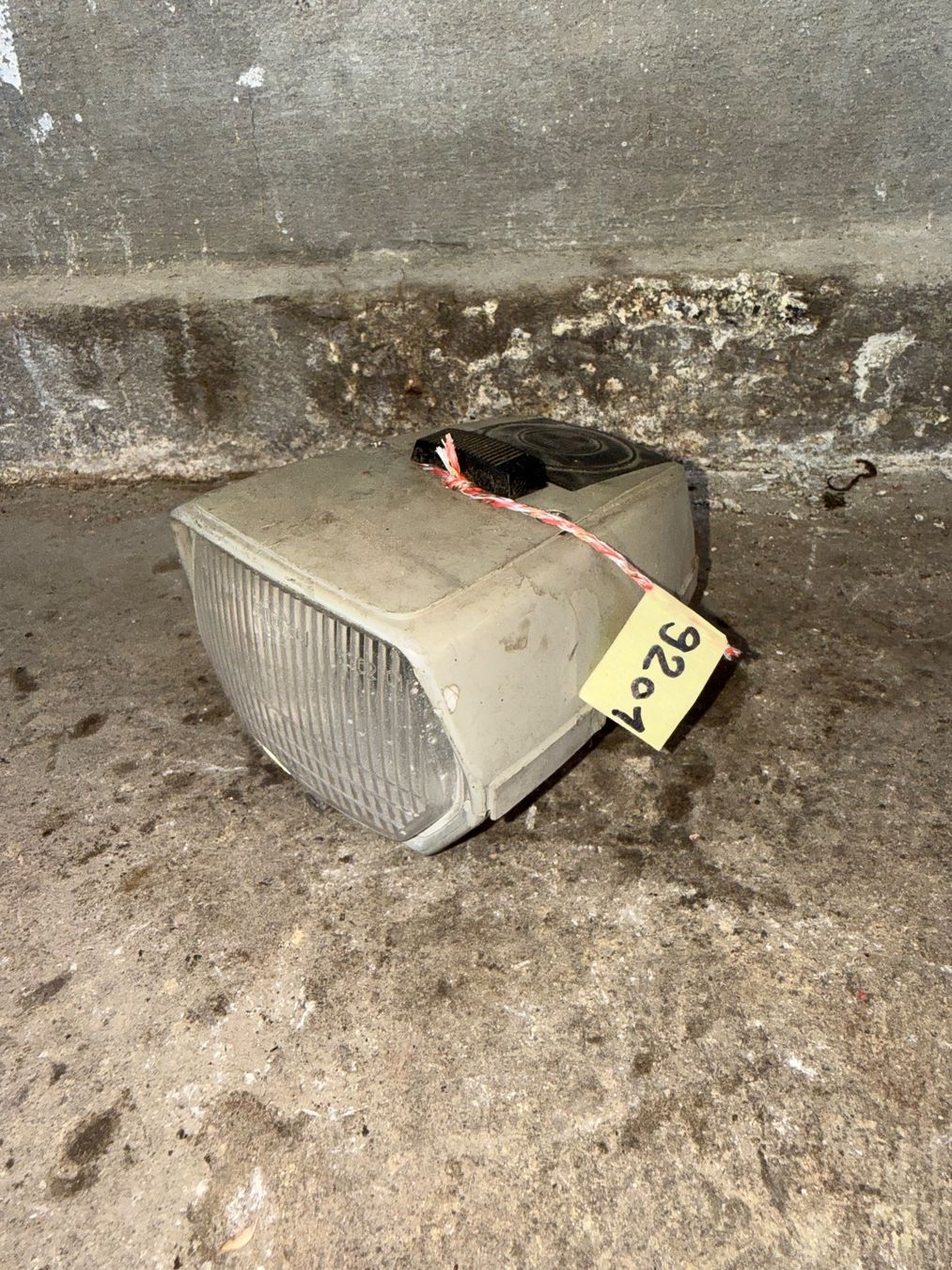 Puch Parti ricambio per ciclomotori: Puch Maxi Lampe – Usato da Fahrni b. Thun venduto da berger_tuning34